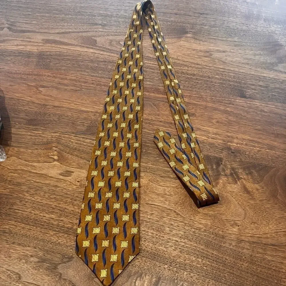 VINTAGE FERRELL REED SILK‎ Tan Blue NECK TIE MADE IN ITALY BY HAND
